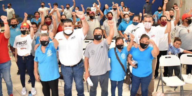 La Economía Familiar parte de la agenda de Paco Huacus candidato a diputado federal