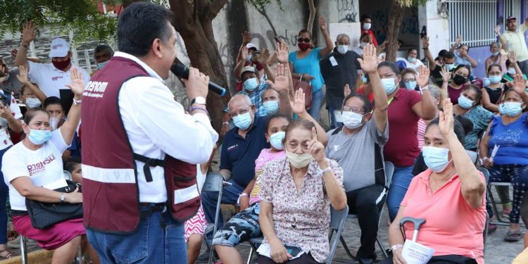 Diversidad de cultivos y crear una incubadora de negocios propuesta firme de José Luís Cruz Lucatero para Apatzingán