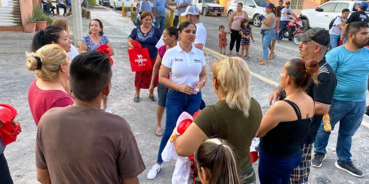 Maritza García Franco despierta conciencias y prevén victoria en Parácuaro