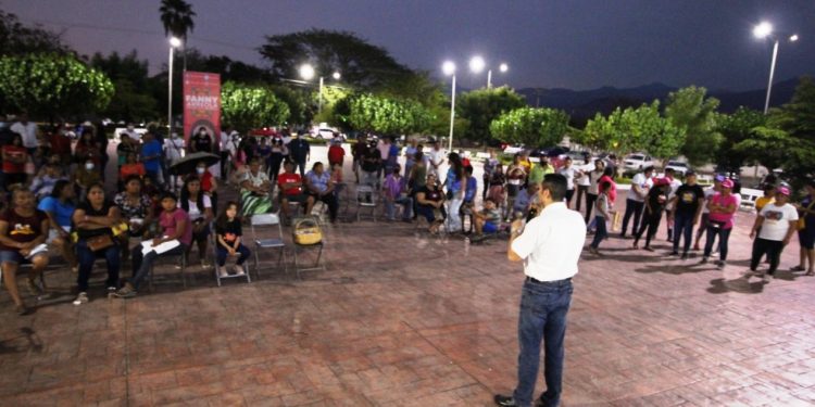 Atención inmediata a zona rural en el Plan de Gobierno de Uriel Chávez en Apatzingán