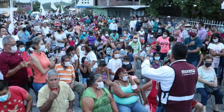 Multitudinaria reunión en la Rubén Romero, voto masivo para Morena este 6 de junio: José Luis Cruz Lucatero.