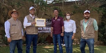 Panistas continúan sumándose a Iván Pérez Negrón