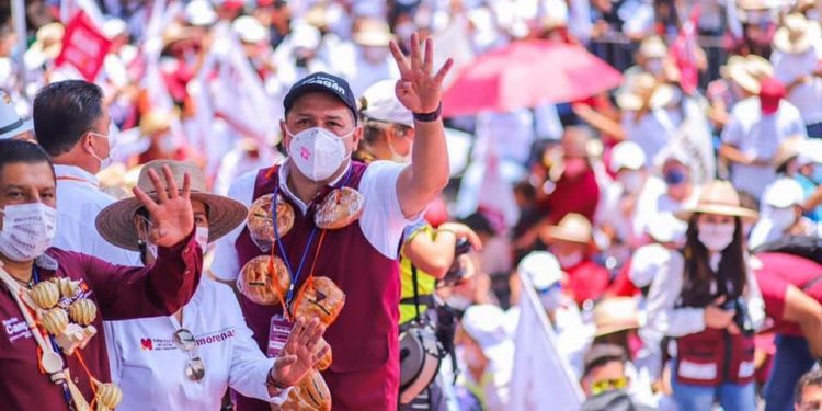 Llama Juan Carlos Barragán a votar cuatro veces por la coalición Morena y P