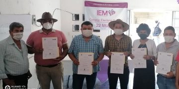 Brilla la esperanza en Múgica, el doctor Chuma recibe constancia de mayoria