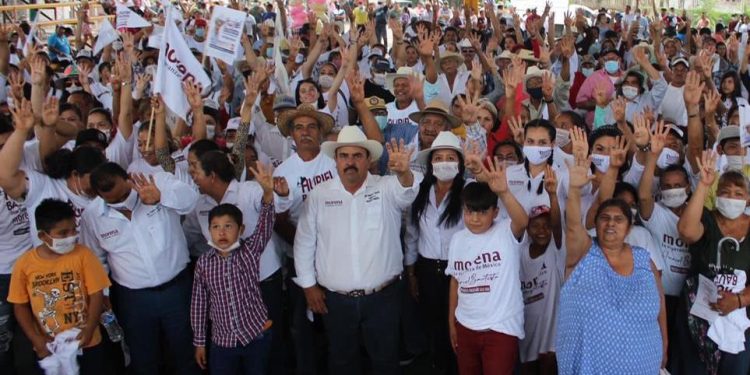 Huriel Bautista Cabrera logra reelección con Morena en Parácuaro en resultado preliminar