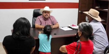 Huriel Bautista se reincorpora a la presidencia de Parácuaro