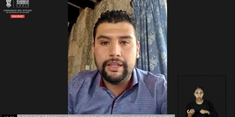 Octavio Ocampo propone reforma para que se incorporen 8 localidades al municipio de Tuzantla