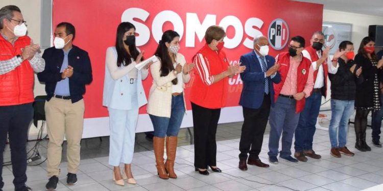 Capacita PRI a alcaldes, síndicos y regidores electos en estructura y funcionamiento municipal