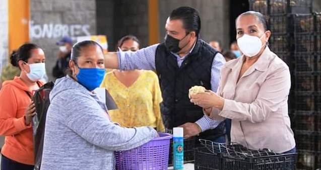 Julieta Gallardo y Dagoberto Covarrubias visitan Chucándiro, Villa Morelos y Huaniqueo