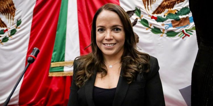 Necesario garantizar a niñas y niños michoacanos derecho a educación y a la salud: Andrea Villanueva