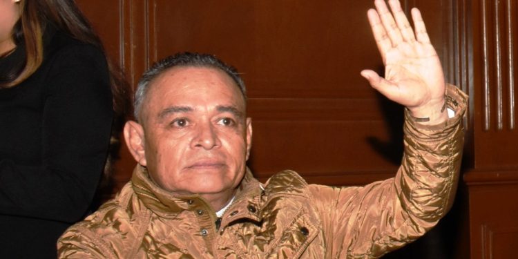 Yarabí Ávila deberá responder por irregularidades: Salvador Arvizu