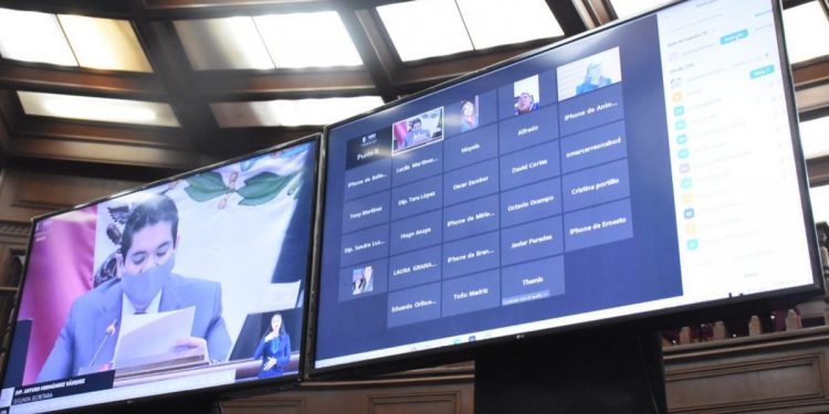 Diputados locales avalan discusión para reforma a la Constitución local