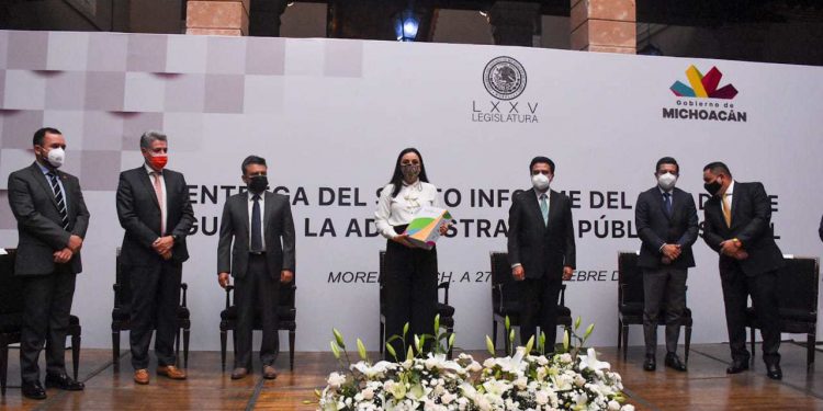 Recibe Congreso del Estado Sexto Informe de Gobierno