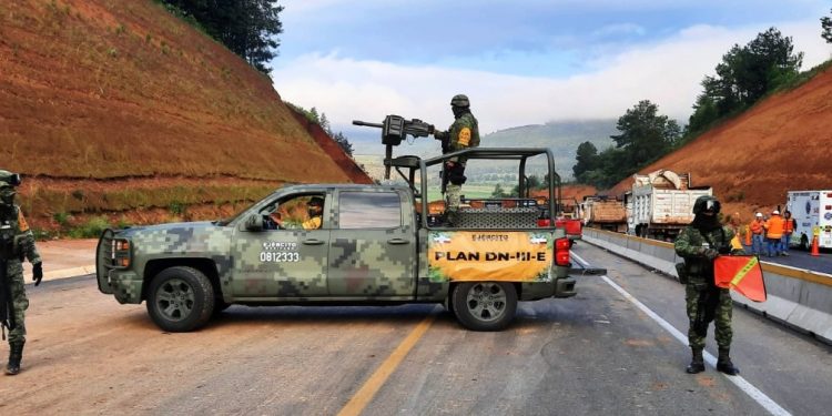 Ejército Mexicano activa Plan DN-III-E ante desgajamiento de cerro