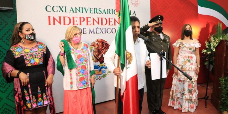Apatzingán conmemora 211 Aniversario del Grito de Independencia