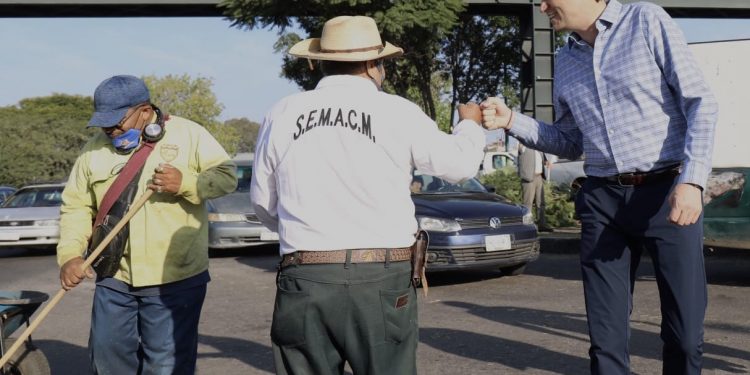 Avanzan trabajos de limpieza y mantenimiento de espacios públicos para que Morelia brille