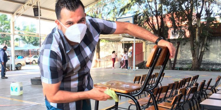 «Échale una Mano a las Escuelas», para un regreso seguro a clases: Barragán