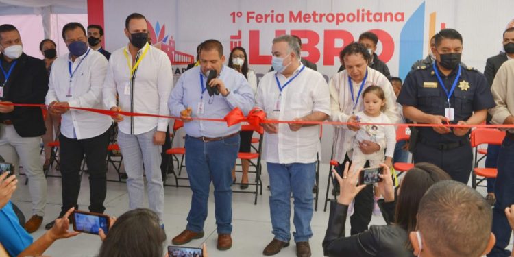 Inauguran Feria Metropolitana del Libro en Tarímbaro