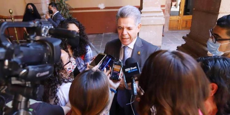 Diálogo prevalece a favor de las y los michoacanos: Hernández Peña