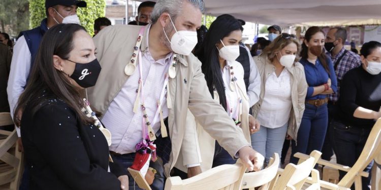 Artesanía Michoacana llegará a Los Pinos para su comercialización: Alfredo Ramírez