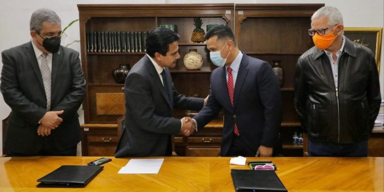 Asume Carlos Torres Piña la Secretaría de Gobierno de Michoacán