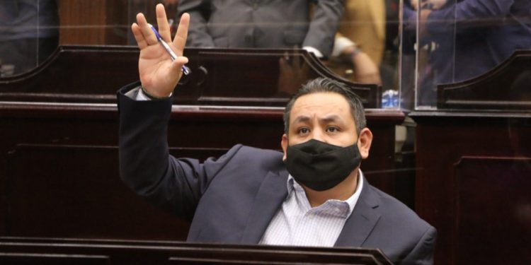 PRD no se enfrascará en luchas estériles, su prioridad es el bienestar de Michoacán: Víctor Manríquez