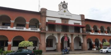 Como parte del proyecto de Paz por Apatzingán, revelarán murales en el palacio