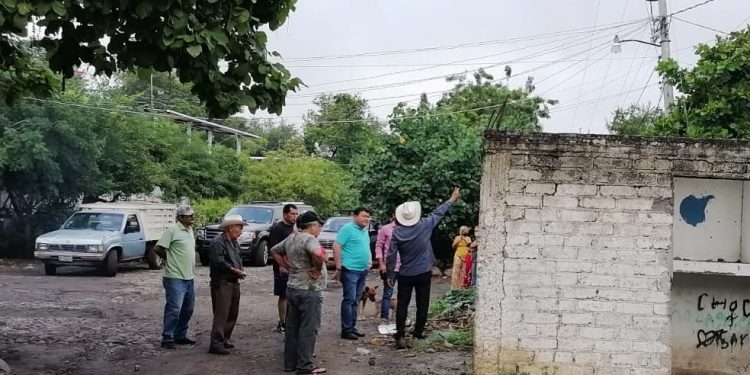 Alcalde de Múgica recorre zona rural del municipio y visita la localidad El Recreo