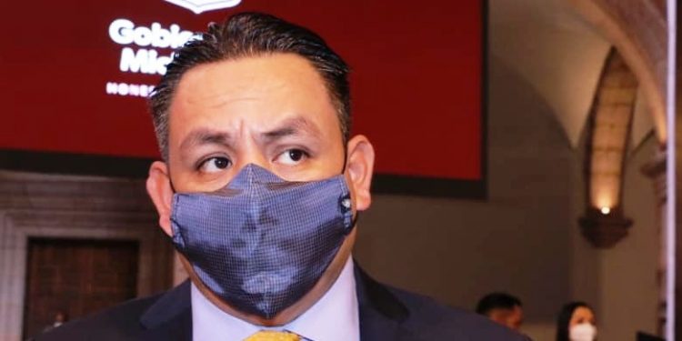 Deuda adquirida por el bedollismo, será consagrada como la más rápida de la historia: Víctor Manríquez