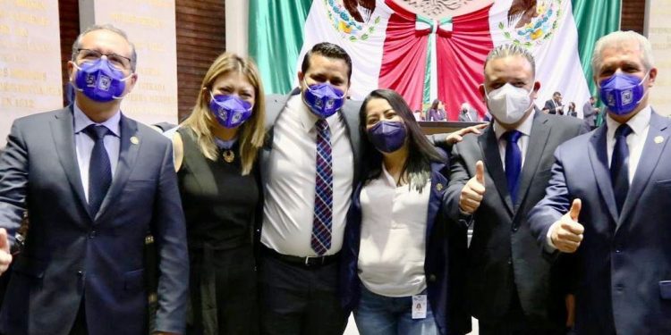 INICIA MAL EL GOBIERNO DE ALFREDO RAMÍREZ BEDOLLA, EN MENOS DE UN MES YA ENDEUDÓ A LOS MICHOACANOS: DIPUTADOS FEDERALES PAN