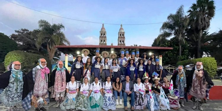 San Juan Nuevo pueblo de cultura, tradición, artesanía y gastronomía