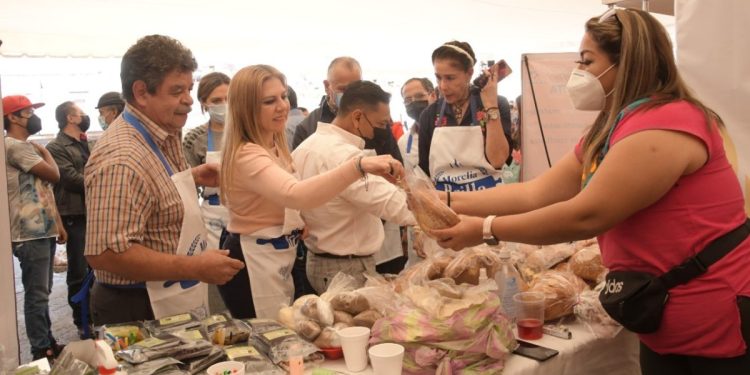 SEFECO Morelia inaugura XX Feria del Pan Tradicional.