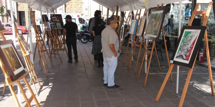 Arranca la venta y exposición “ReinventArte”.