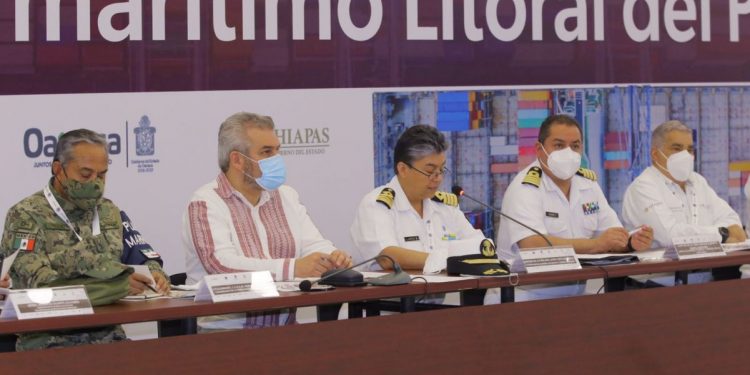 Bedolla convoca a gobernadores a crear rutas de comercio marítimo en el Pacífico.