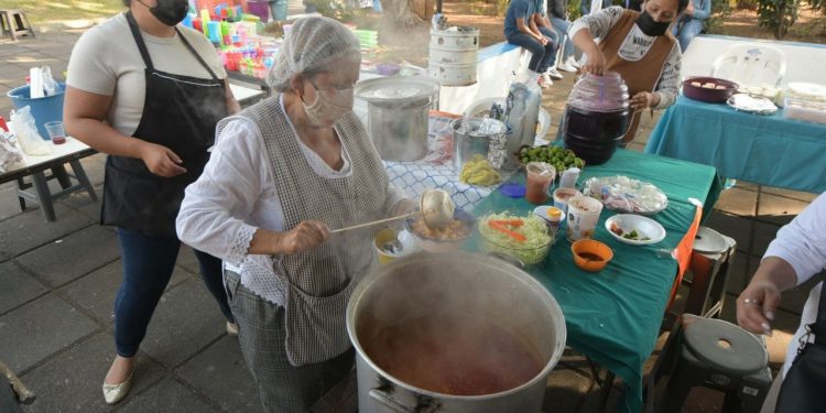 Abre sus puertas la «Primera Feria del Pozole»