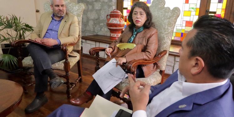 Gobierno de Michoacán y SEP, coordinados para otorgar plazas docentes solo bajo la norma.