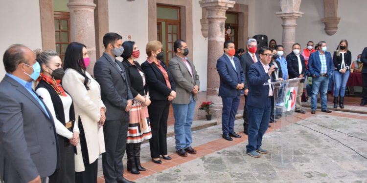 Reemplacamiento vehicular para 2022 no pasará: PRI