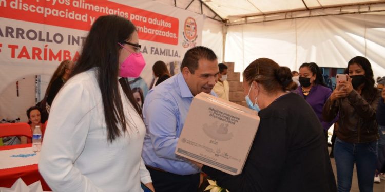 Arranca entrega de apoyos alimenticios en Tarímbaro