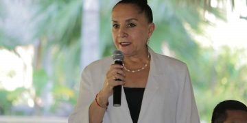 Julieta Gallardo se reúne con directivos del CECyTEM en Huandacareo.