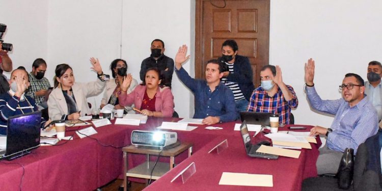 Aprueban dictámenes que contienen Leyes de Ingresos Municipales de 20 ayuntamientos