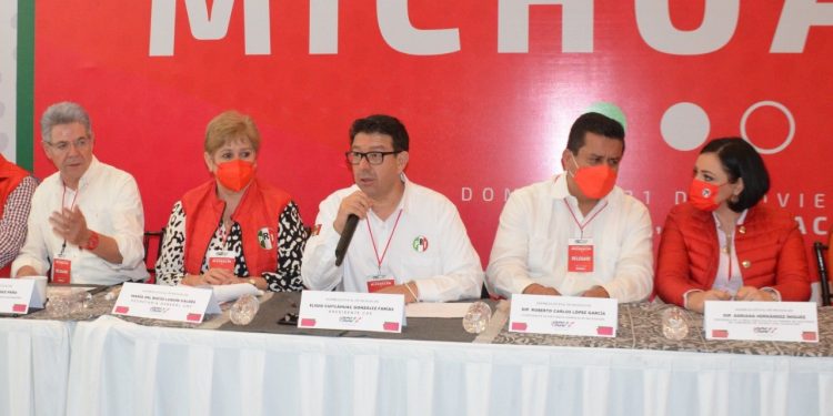 Reemplacamiento vehicular, una “estocada” al bolsillo de las y los michoacanos: PRI