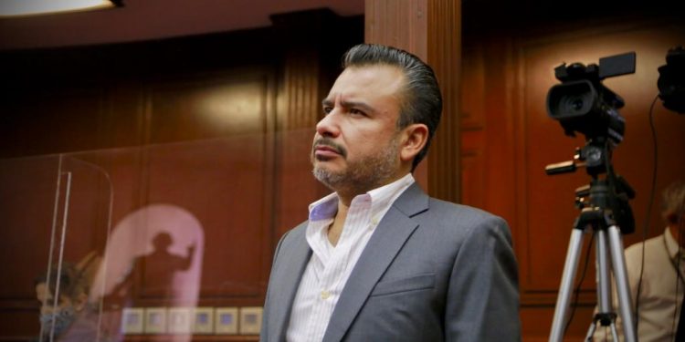 La iniciativa de presupuesto procura bienestar para el pueblo: Fidel Calderón Torreblanca