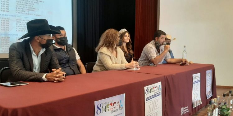 Más de 40 productores habrá en el 8vo. Festival del Mezcal en Etúcuaro