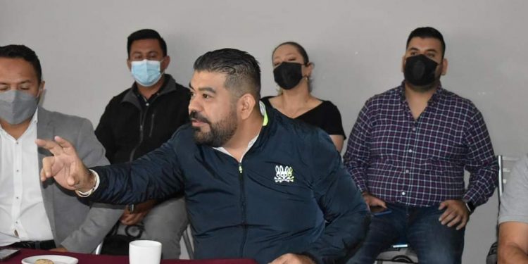 Respalda Huacus a alcaldes en gestión de recursos