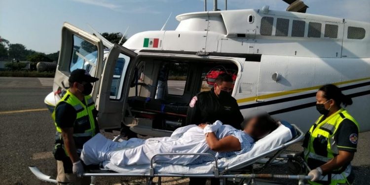 SSP y SSM apoyan con labores para el traslado aéreo de embarazada