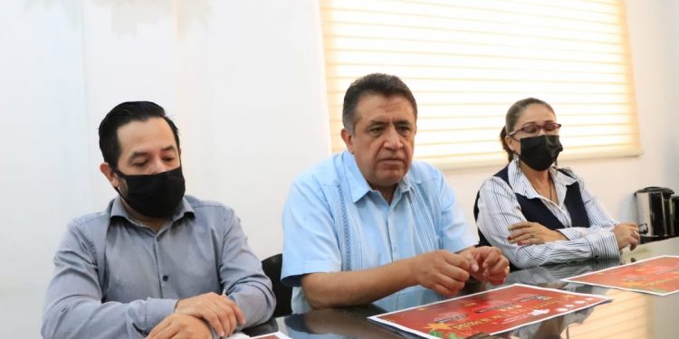 Teatro Apatzingán listo para presentaciones navideñas