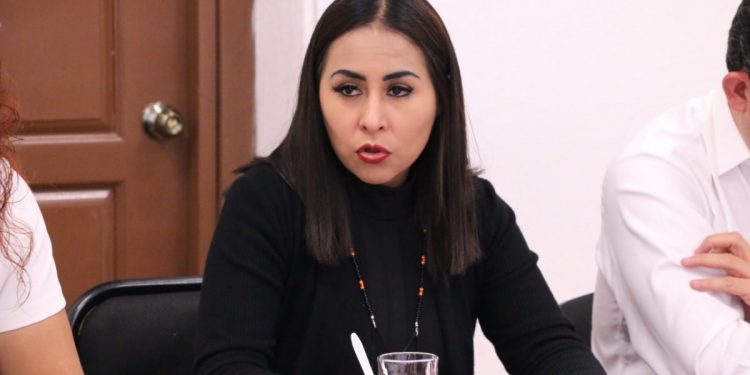 Hay que trabajar para que municipios sean punta de desarrollo en Michoacán: Gloria Tapia