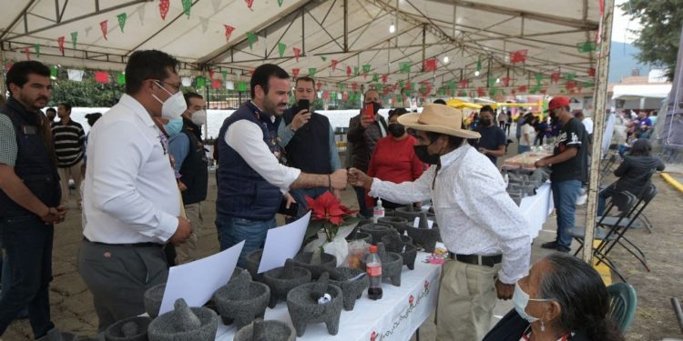 Ofrece 6ta Feria del Molcajete piezas con proyección mundial