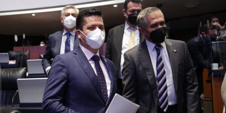 Senado de la República aprueba iniciativa de Antonio García; logra paridad de género en legislación turística