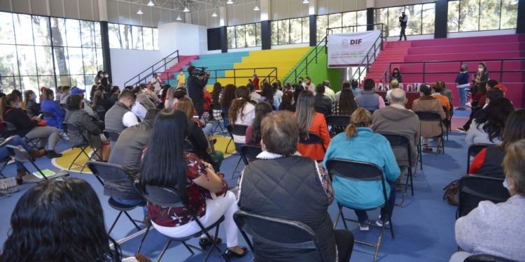 Cerca de 100 tarimbarenses serán beneficiados con lentes gratuitos